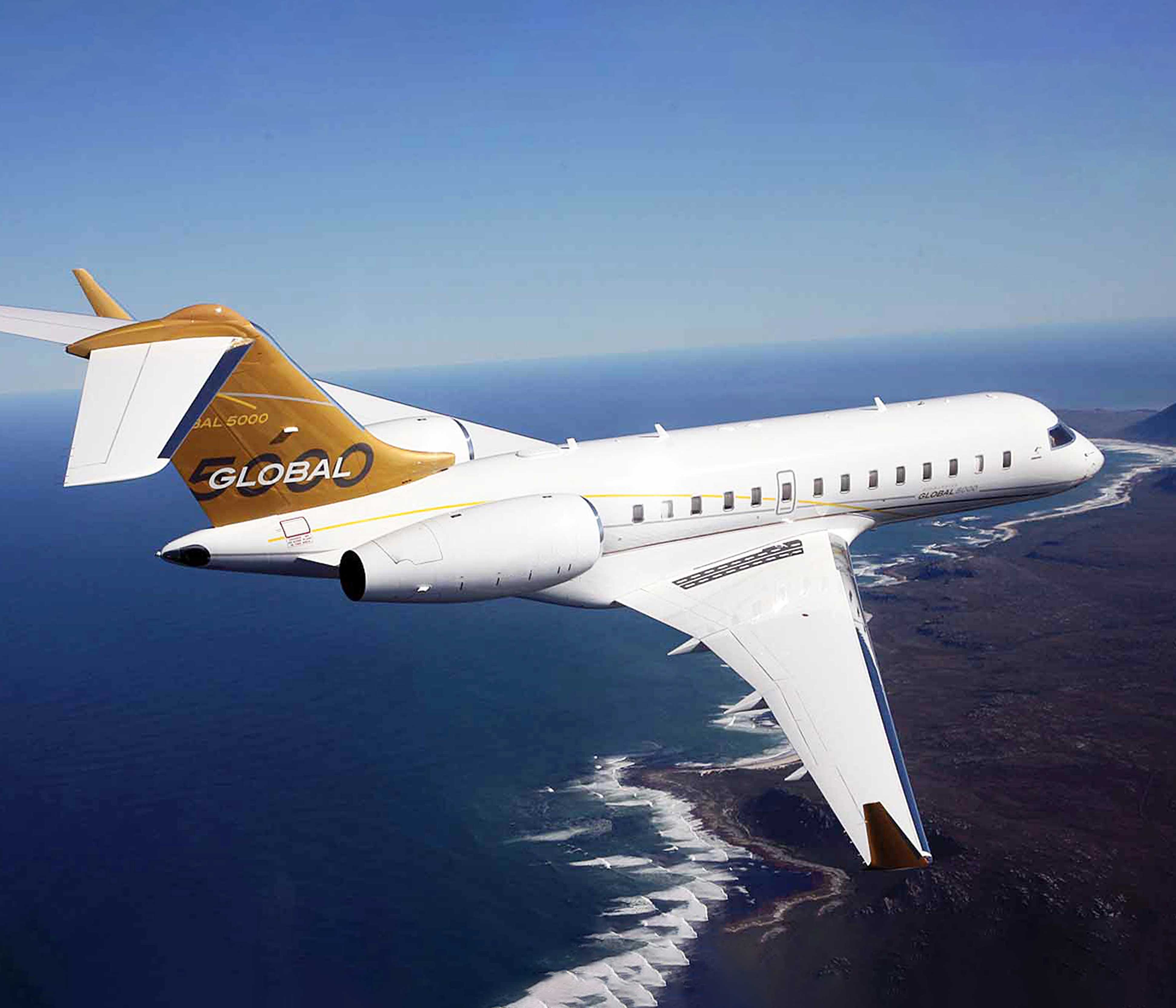 Пассажирские самолеты стран. Самолет Bombardier Global 5000. Bombardier Global Express 5000. Самолёт Bombardier Global Express XRS. Bombardier Global 6000.